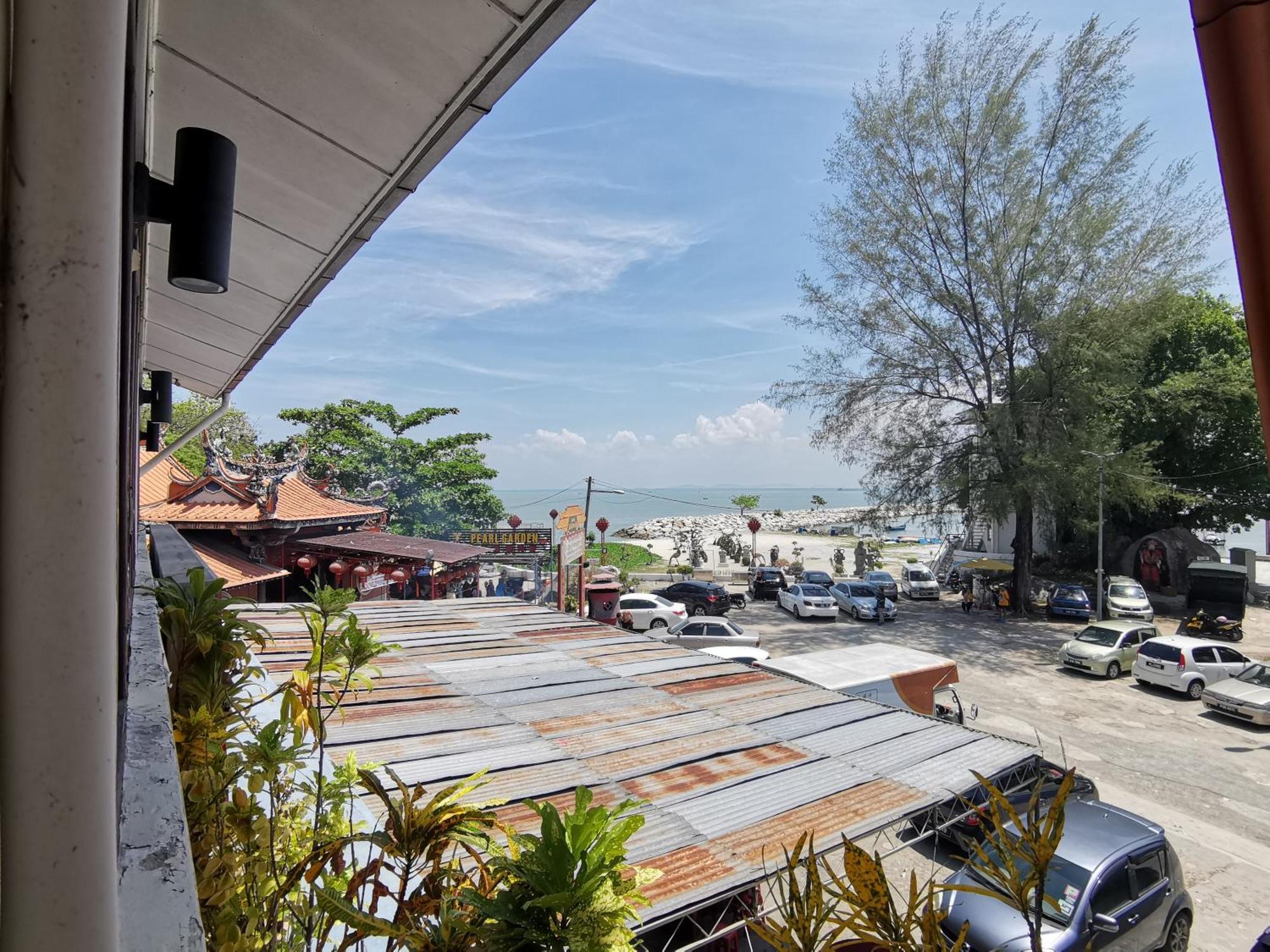 8 Boutique By The Sea Hotell Tanjung Tokong Eksteriør bilde
