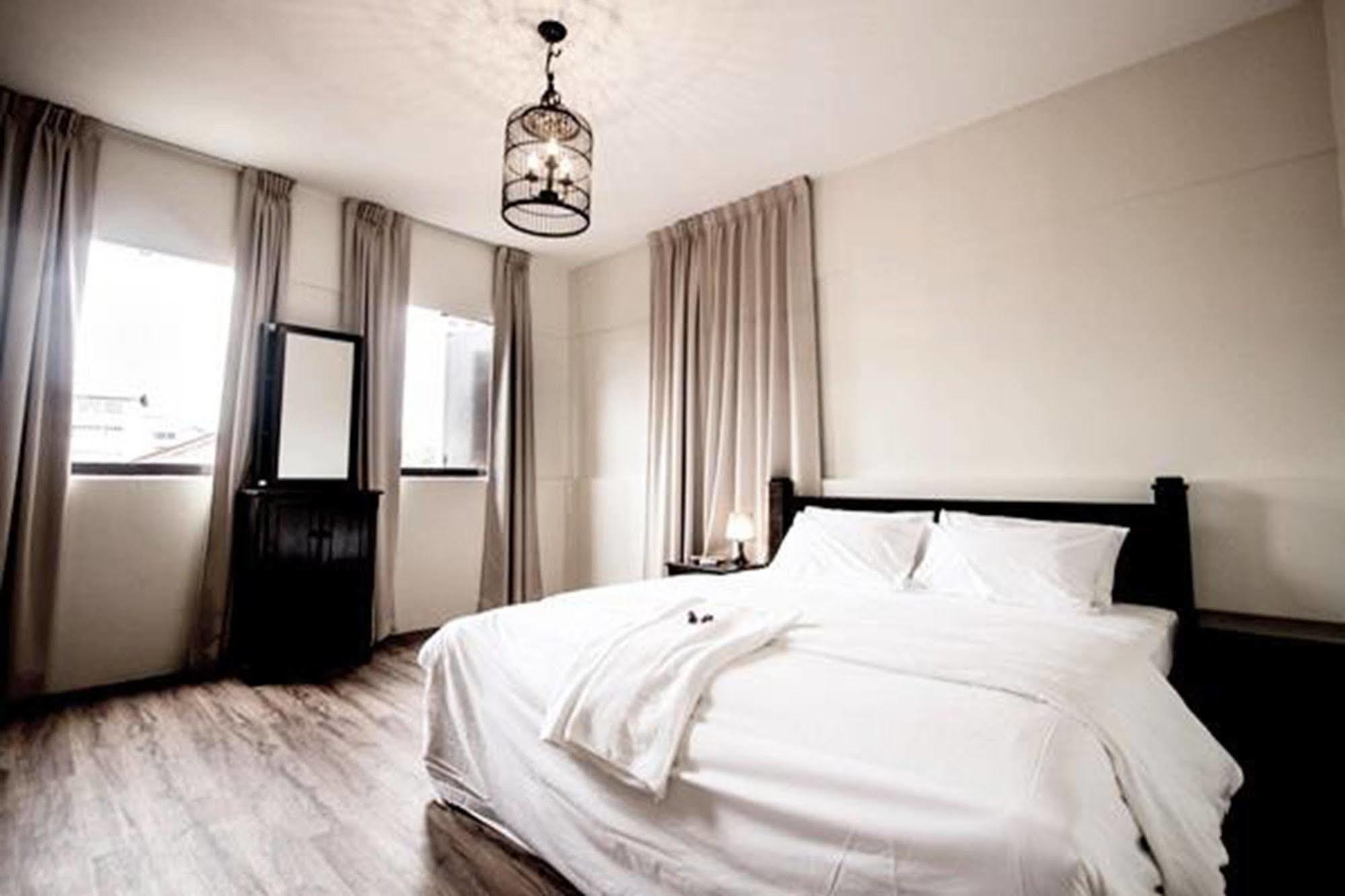 8 Boutique By The Sea Hotell Tanjung Tokong Eksteriør bilde