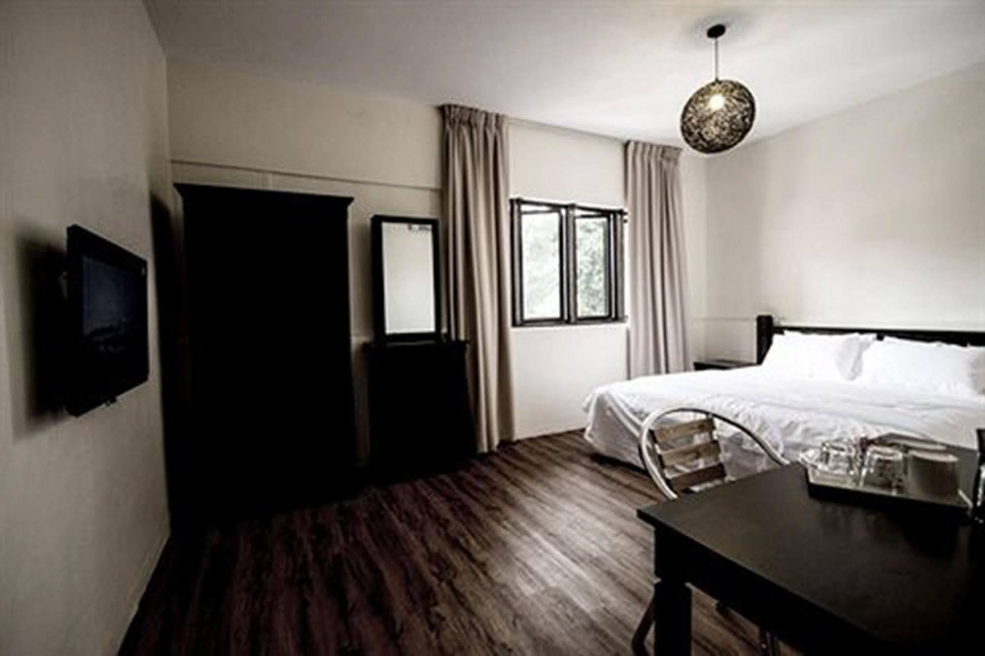 8 Boutique By The Sea Hotell Tanjung Tokong Eksteriør bilde