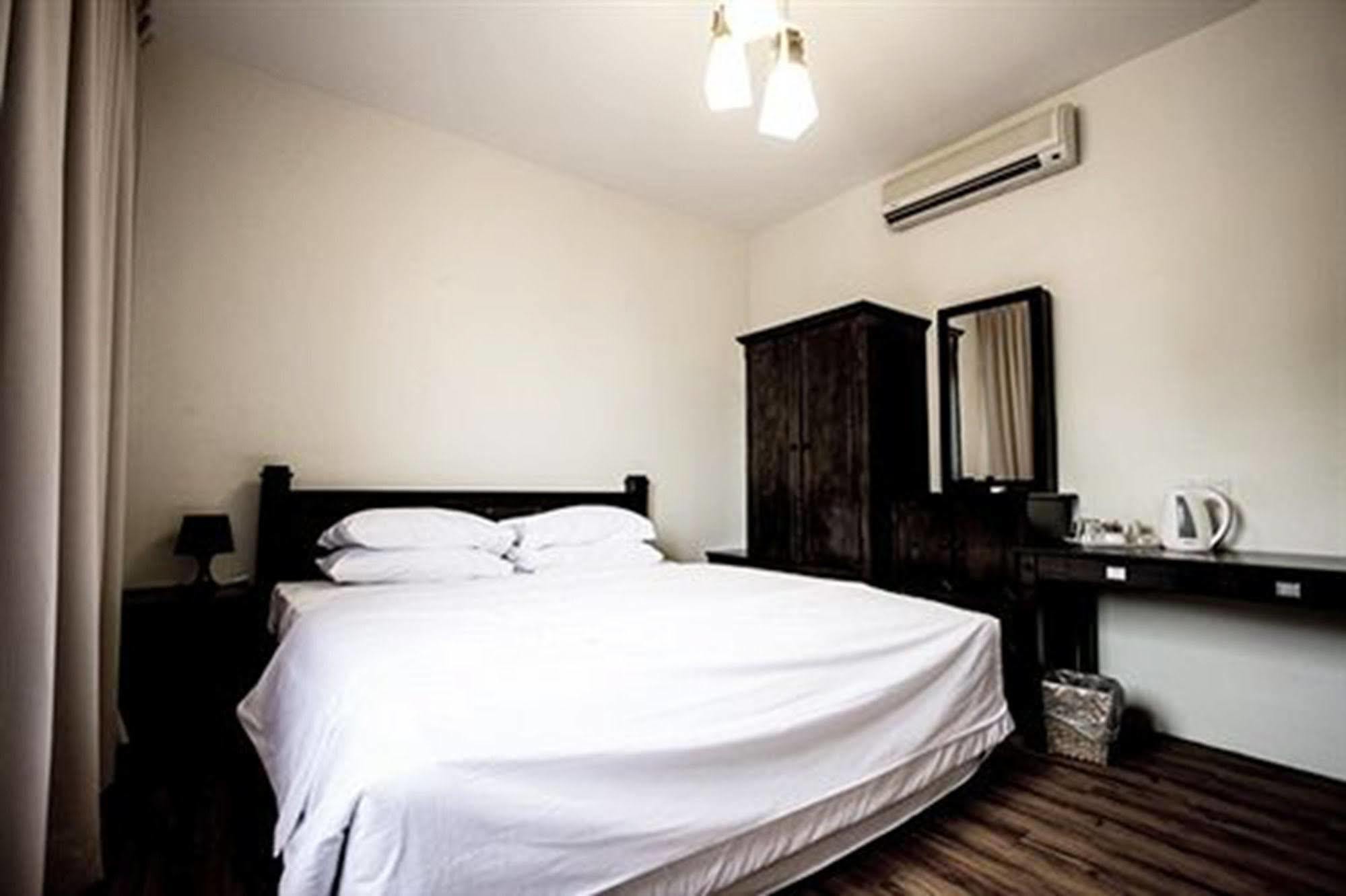 8 Boutique By The Sea Hotell Tanjung Tokong Eksteriør bilde