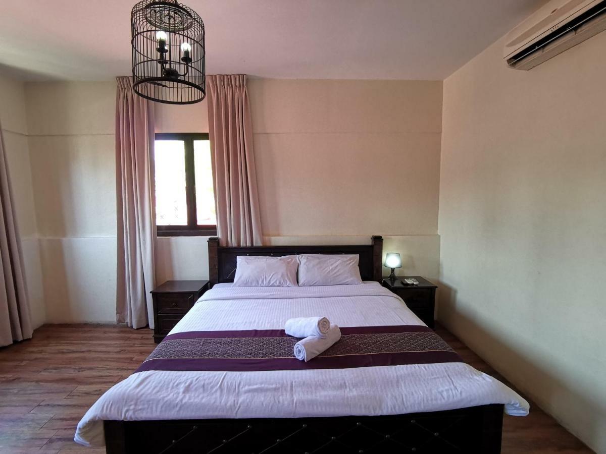 8 Boutique By The Sea Hotell Tanjung Tokong Eksteriør bilde