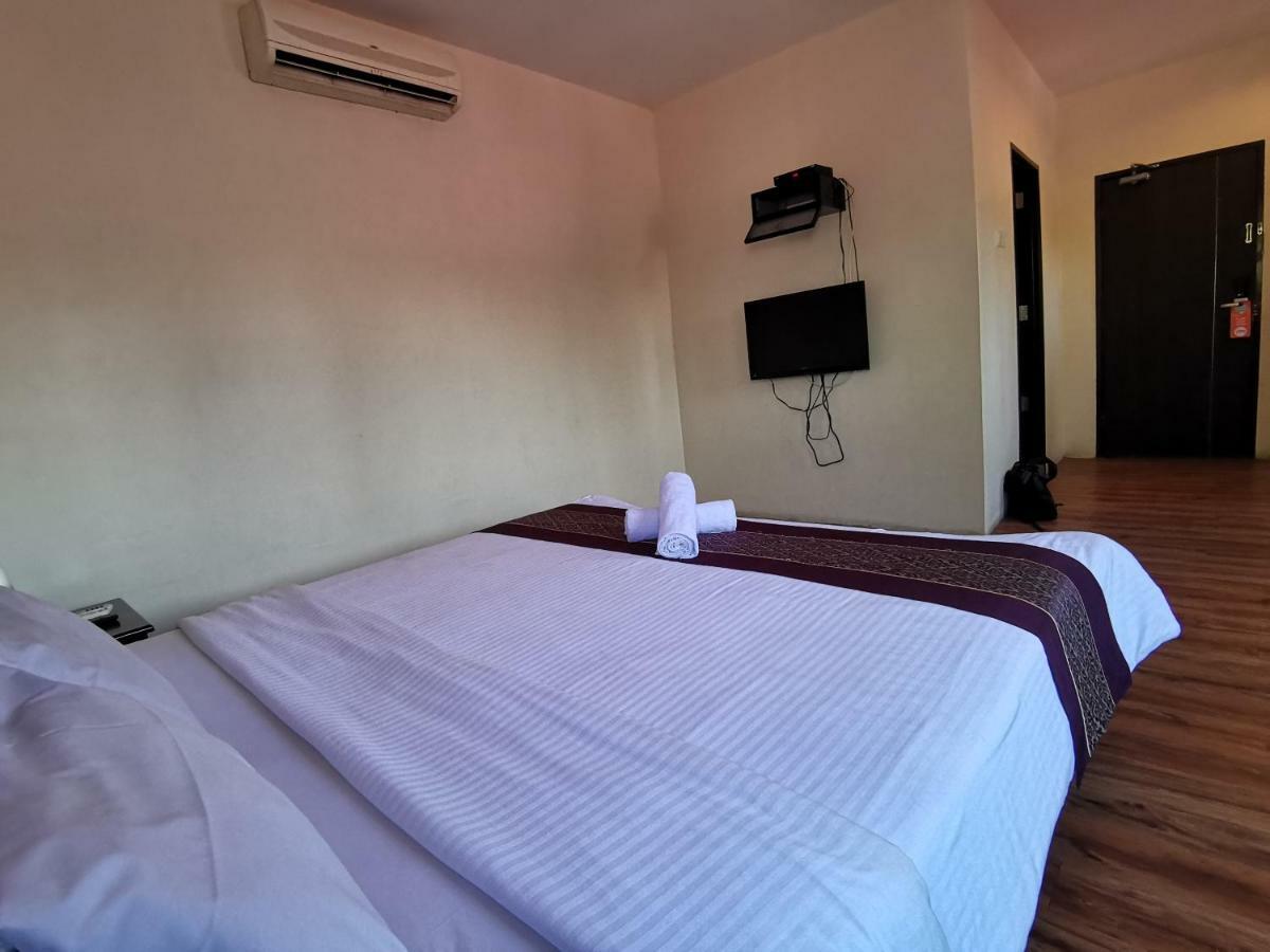 8 Boutique By The Sea Hotell Tanjung Tokong Eksteriør bilde